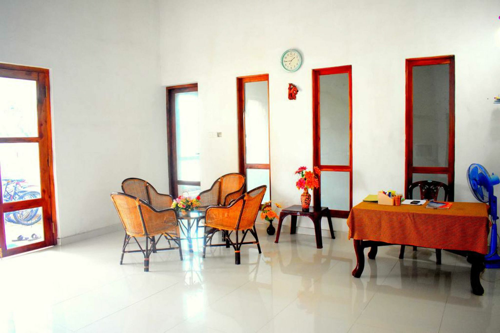 Lion Rest Hotell Anuradhapura Exteriör bild